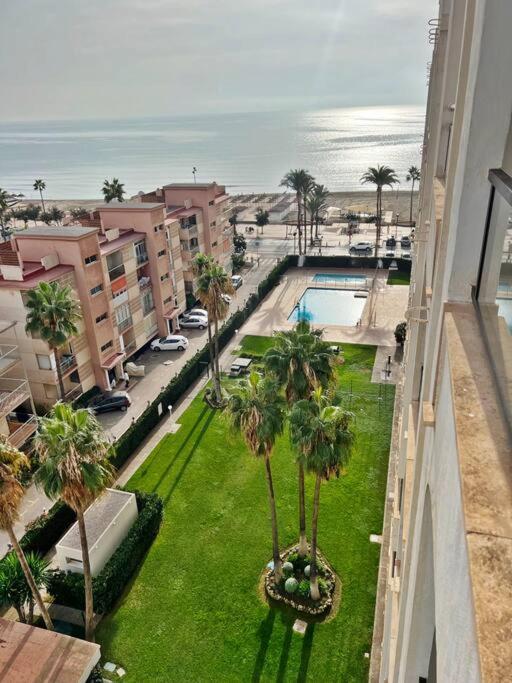 Bonito Atico En Primera Linea De Playa Con Piscina Fuengirola Extérieur photo